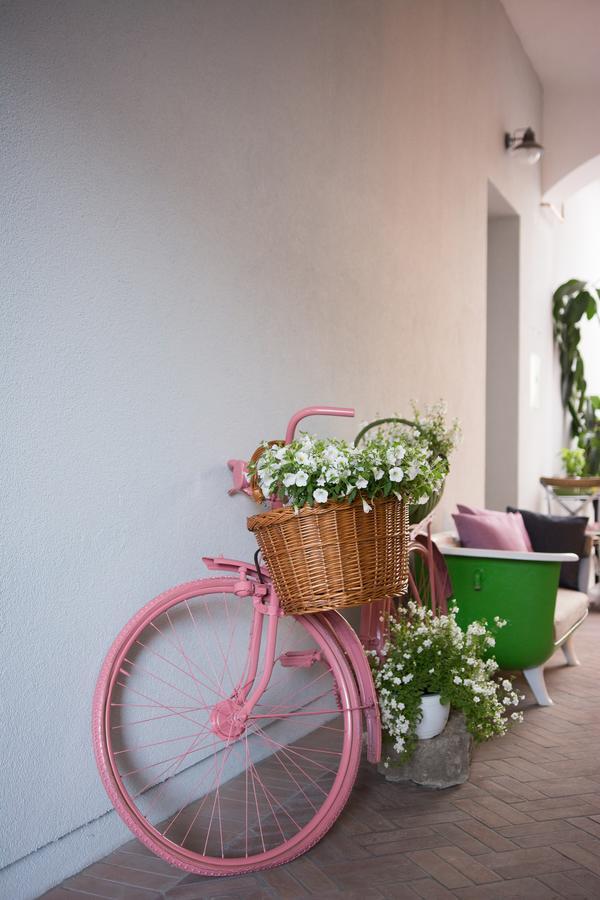 Zora Apartman Eger Buitenkant foto