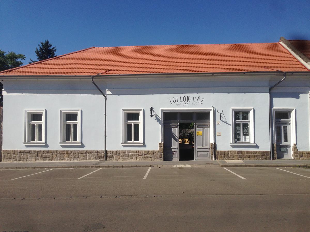 Zora Apartman Eger Buitenkant foto